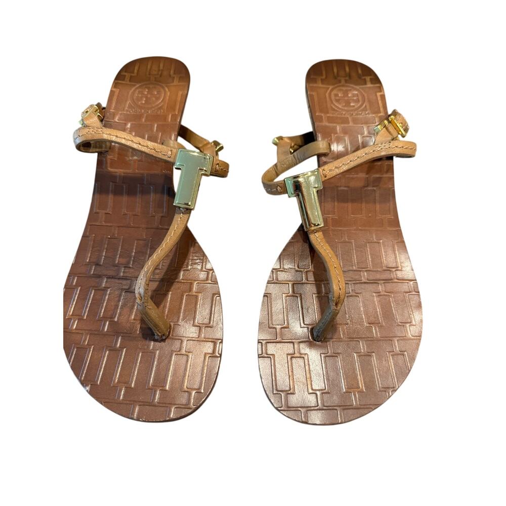 Tory Burch T-Logo Leather Thong Sandals in Tan